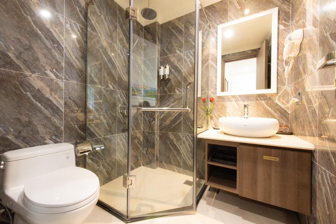 Dai Phat Hotel Hanoi Buitenkant foto